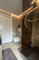 94A5C569-8991-4B2E-98B0-69865E3682B3_1_105_c