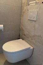 306FD43A-3E2A-4D4D-90FE-14B93435AFCD_1_201_a