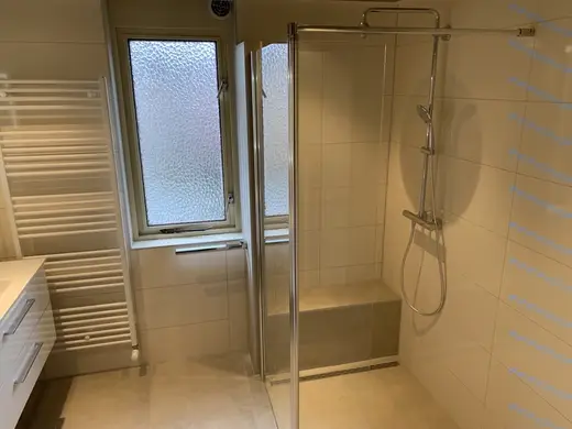 Badkamer 25, foto 2