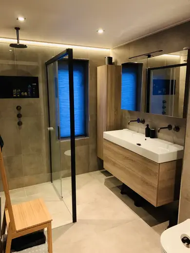 Badkamer 41, foto 1
