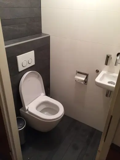 Toilet 02, foto 1