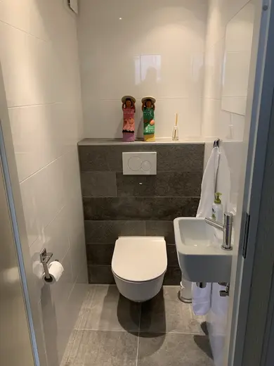 Toilet 10, foto 1